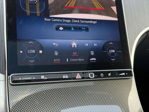 Used 2023 Mercedes-Benz GLC 300 4MATIC image 33