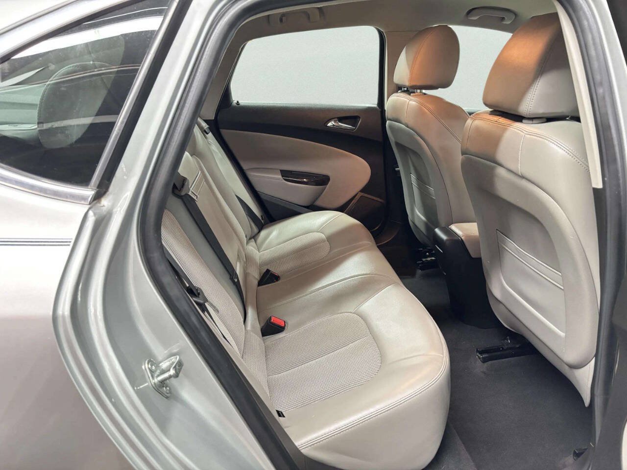 Used 2014 Buick Verano Convenience FWD image 19