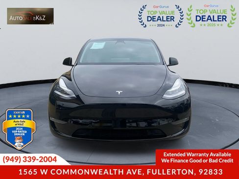 Used 2022 Tesla Model Y Long Range AWD/4WD image 2