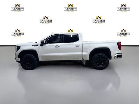 Used 2024 GMC Sierra 1500 AT4 w/ Technology Package AWD/4WD image 10