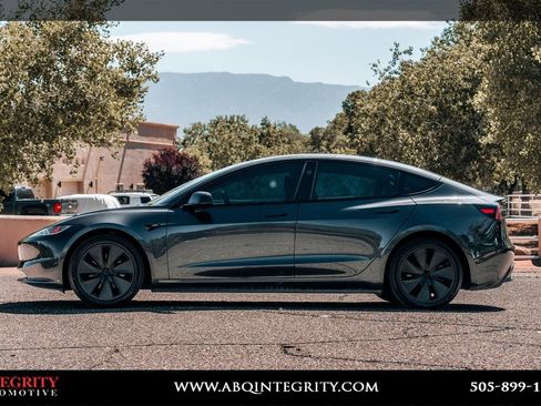 Used 2024 Tesla Model 3 Standard Range RWD image 4