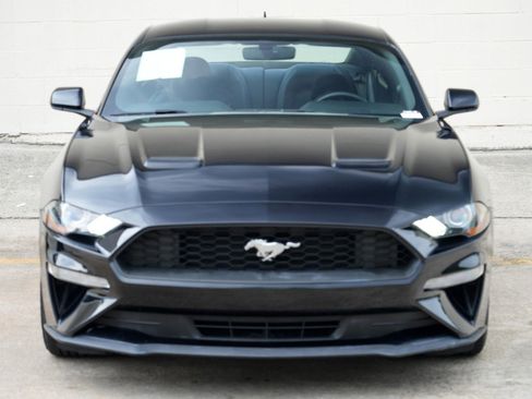 Used 2020 Ford Mustang Coupe RWD image 34