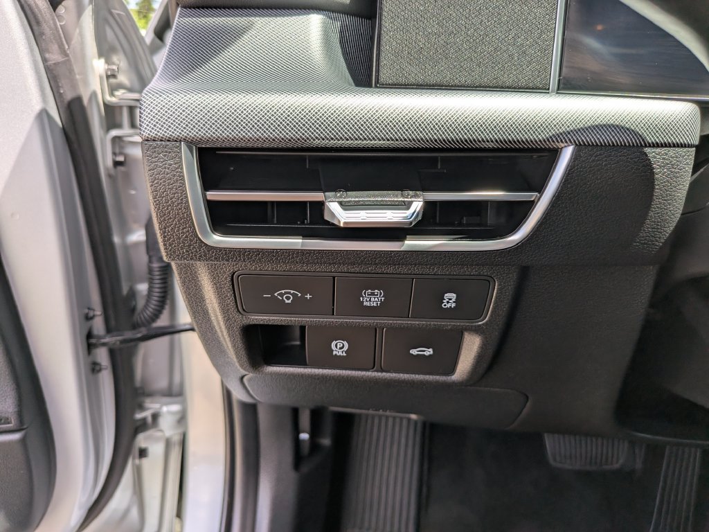 Used 2024 Hyundai Sonata SEL FWD image 28