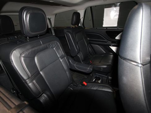 Used 2025 Lincoln Aviator Reserve w/ Luxury Package AWD/4WD image 26