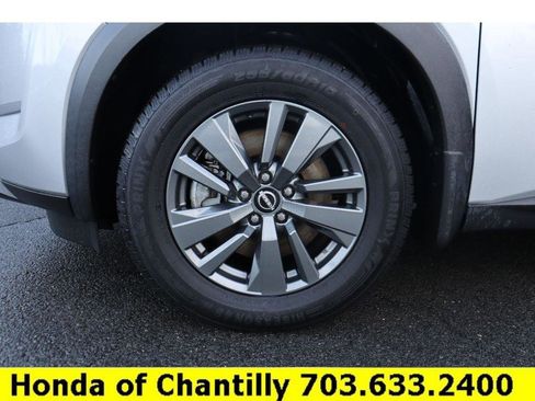 Used 2022 Nissan Pathfinder SV image 32