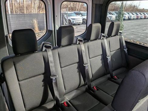 Used 2024 Mercedes-Benz Sprinter 2500 image 18