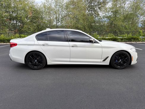 Used 2018 BMW M550i xDrive image 4