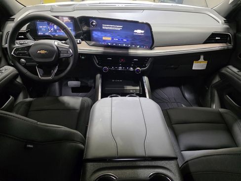 New 2026 Chevrolet Suburban LT w/ Comfort Package image 19