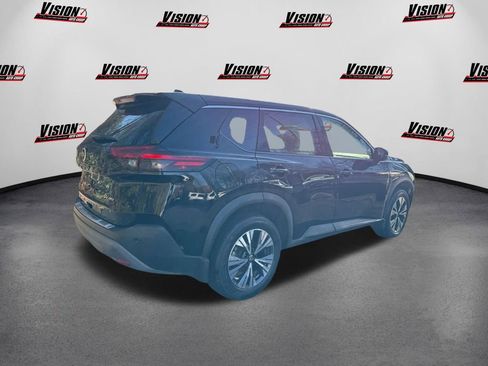Used 2021 Nissan Rogue SV image 5