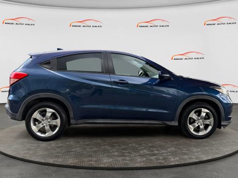 Used 2016 Honda HR-V LX image 4