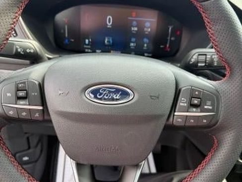 New 2025 Ford Escape ST-Line w/ Cold Weather Package FWD image 14
