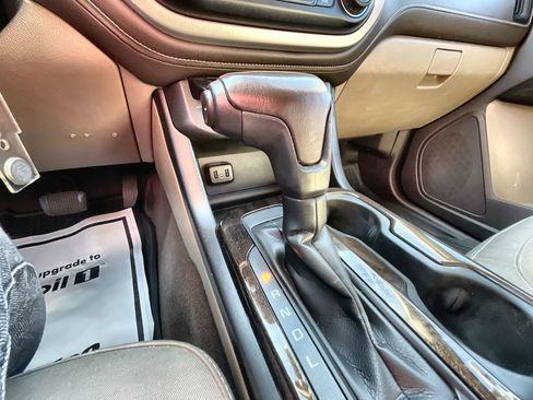 Used 2020 GMC Canyon SLE w/ Elevation Edition image 16