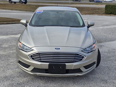 Used 2018 Ford Fusion S image 3