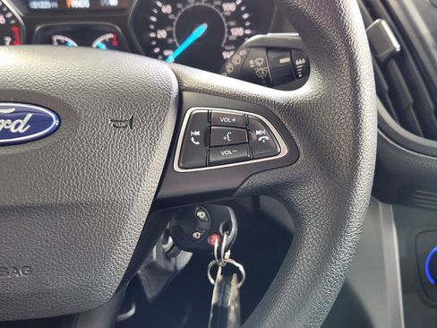 Used 2018 Ford Escape SE w/ Ford Safe & Smart Package image 19