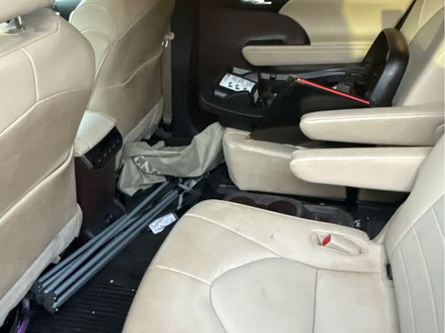 Certified 2021 Toyota Highlander XLE AWD/4WD image 5