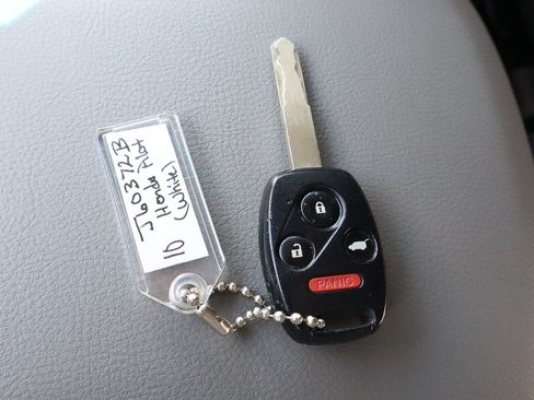 Used 2010 Honda Pilot Touring image 36