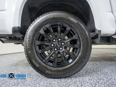Used 2022 GMC Canyon Elevation w/ Elevation Premium Package AWD/4WD image 46