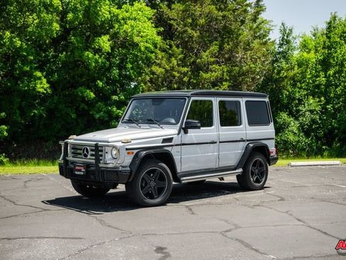 Used 2017 Mercedes-Benz G 550 image 28