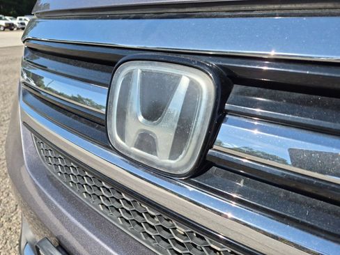 Used 2017 Honda Pilot Elite image 33