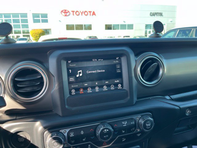 Used 2019 Jeep Wrangler Rubicon w/ Steel Bumper Group AWD/4WD image 8