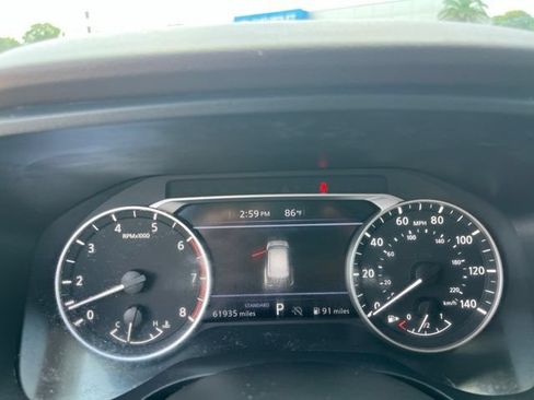 Used 2023 Nissan Rogue SV FWD image 18