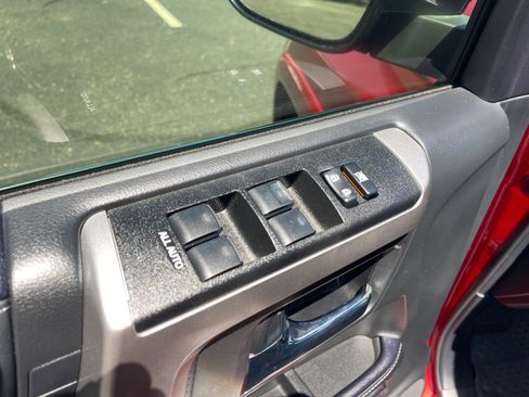 Used 2022 Toyota 4Runner Limited RWD image 8