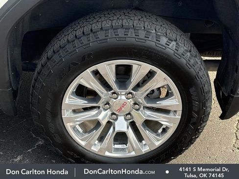 Used 2024 GMC Sierra 1500 Denali w/ Technology Package AWD/4WD image 12