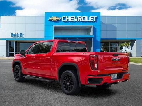 Used 2023 GMC Sierra 1500 Elevation w/ Elevation Premium Package AWD/4WD image 5