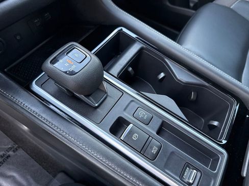 Used 2023 Nissan Pathfinder SL w/ SL Premium Package image 23