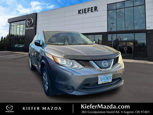 Used 2019 Nissan Rogue Sport S AWD/4WD image 1