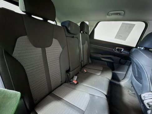 Certified 2023 Kia Sorento LX AWD/4WD image 25