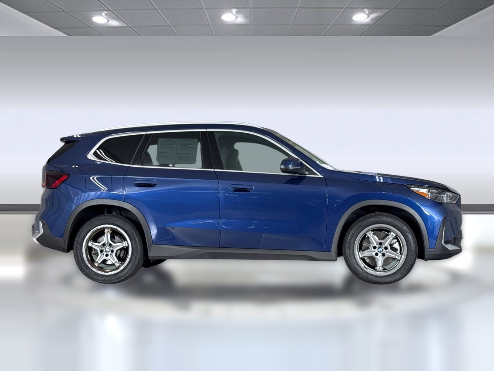 Used 2023 BMW X1 xDrive28i w/ Convenience Package AWD/4WD image 8