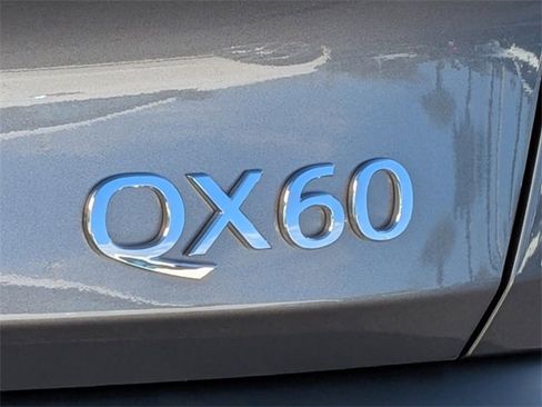 Certified 2025 INFINITI QX60 Pure image 12