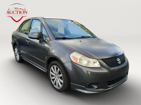Used 2010 Suzuki SX4 Sport S FWD image 3