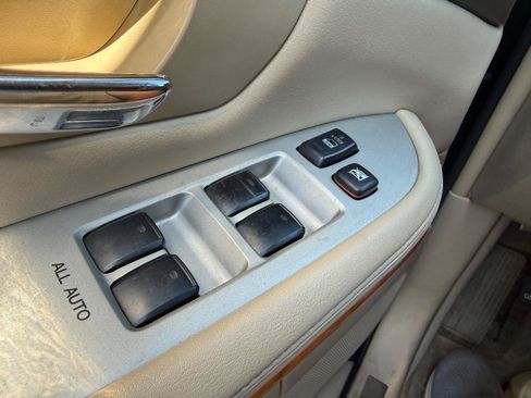 Used 2005 Lexus RX 330 FWD image 37