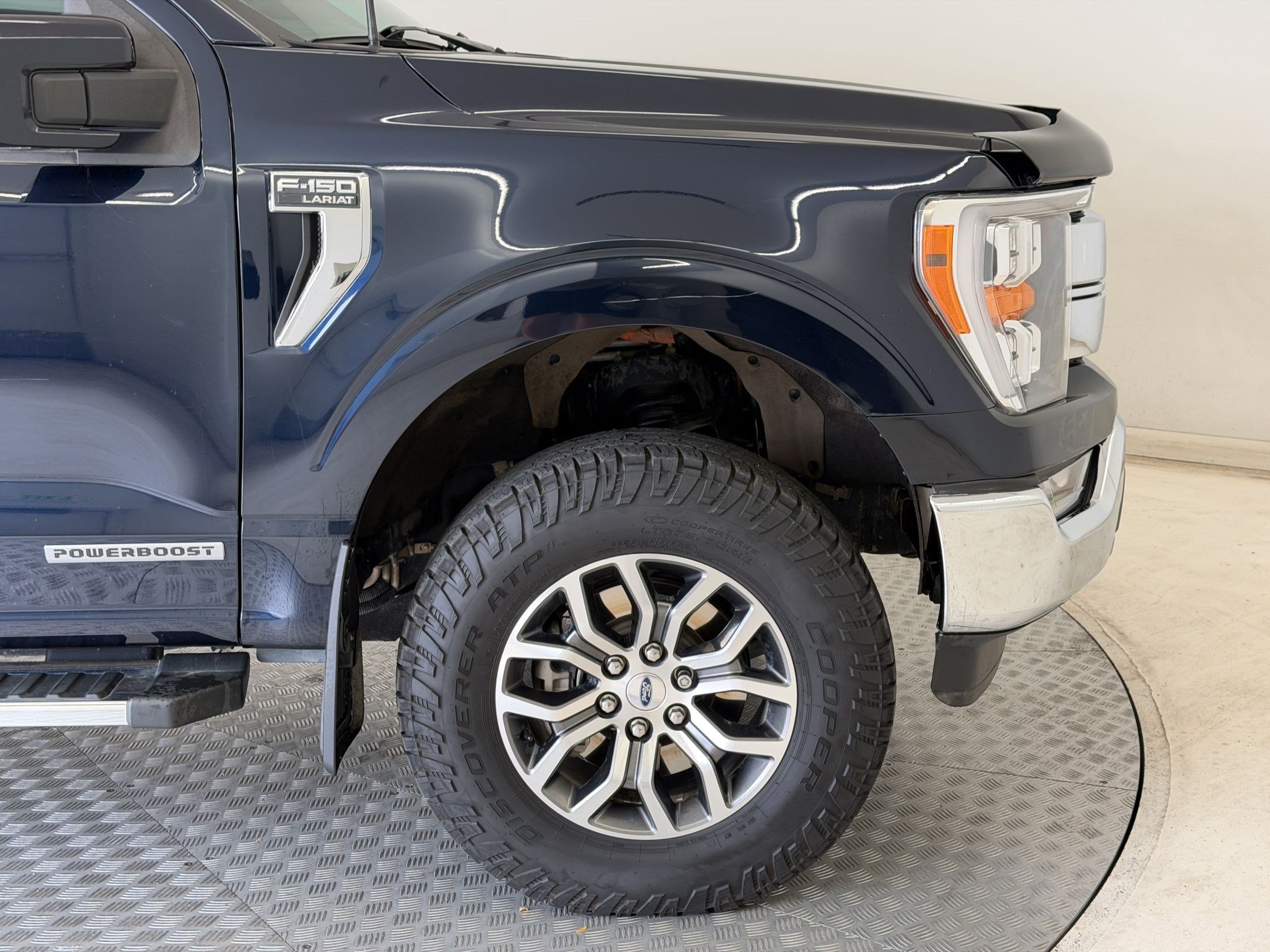 Used 2022 Ford F150 Lariat AWD/4WD image 13