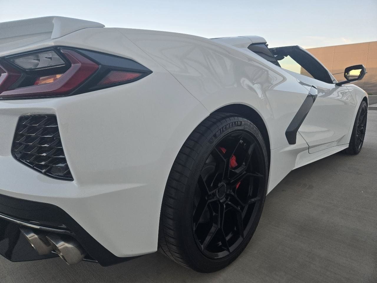 Used 2023 Chevrolet Corvette Stingray Coupe w/ 1LT RWD image 33