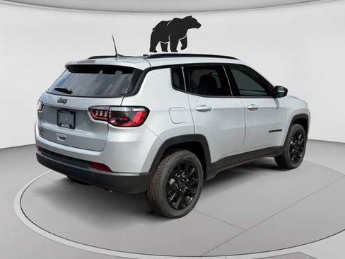 New 2026 Jeep Compass Latitude AWD/4WD image 3