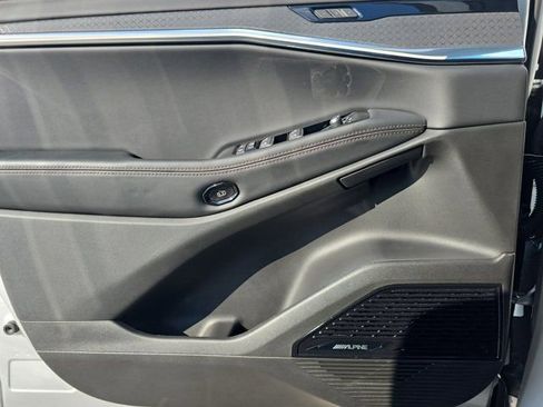 Used 2025 Jeep Wagoneer S Limited image 26