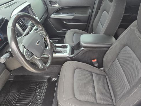 Used 2020 Chevrolet Colorado LT w/ LT Convenience Package RWD image 13