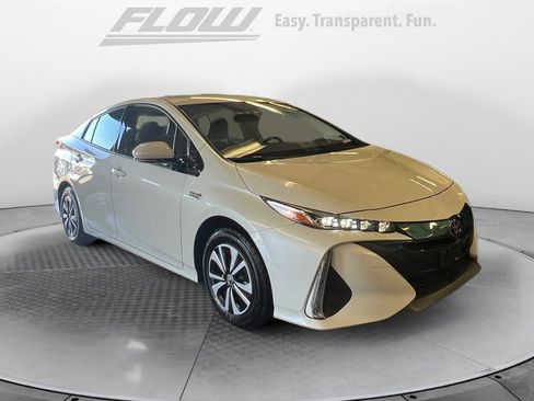 Used 2019 Toyota Prius Prime Premium image 1
