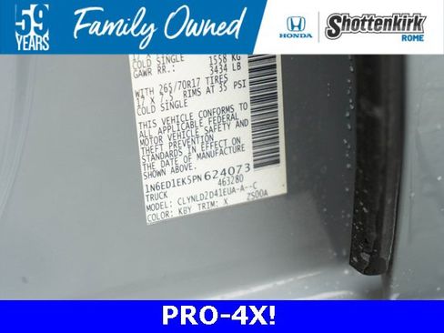 Used 2023 Nissan Frontier PRO-4X w/ Technology Package image 38