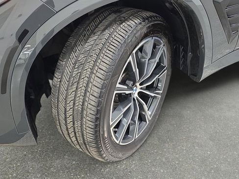 Certified 2025 BMW X5 xDrive40i w/ M Sport Package image 28