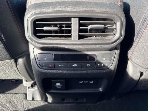 Certified 2025 Honda Passport Black Edition image 19