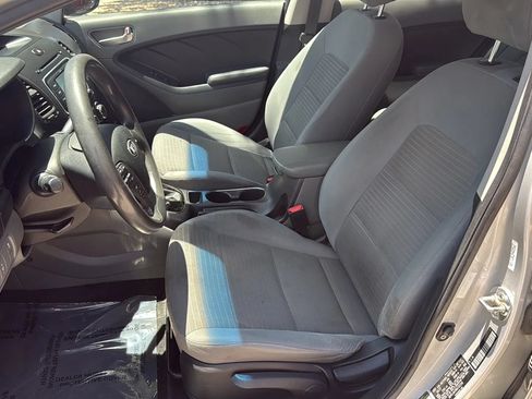 Used 2017 Kia Forte LX w/ LX Popular Package FWD image 12