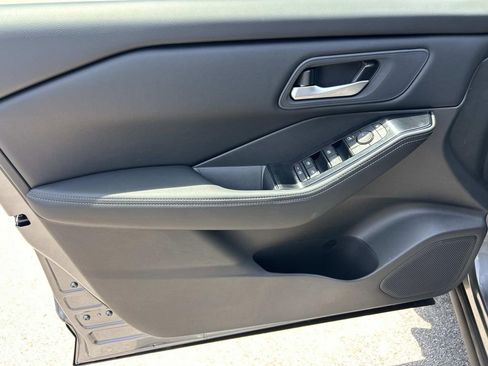 New 2026 Nissan Rogue SV FWD image 15