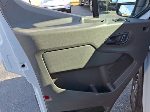 Used 2023 Ford Transit 350 XLT image 15