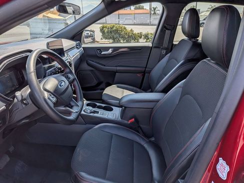 Used 2025 Ford Escape ST-Line AWD/4WD image 15