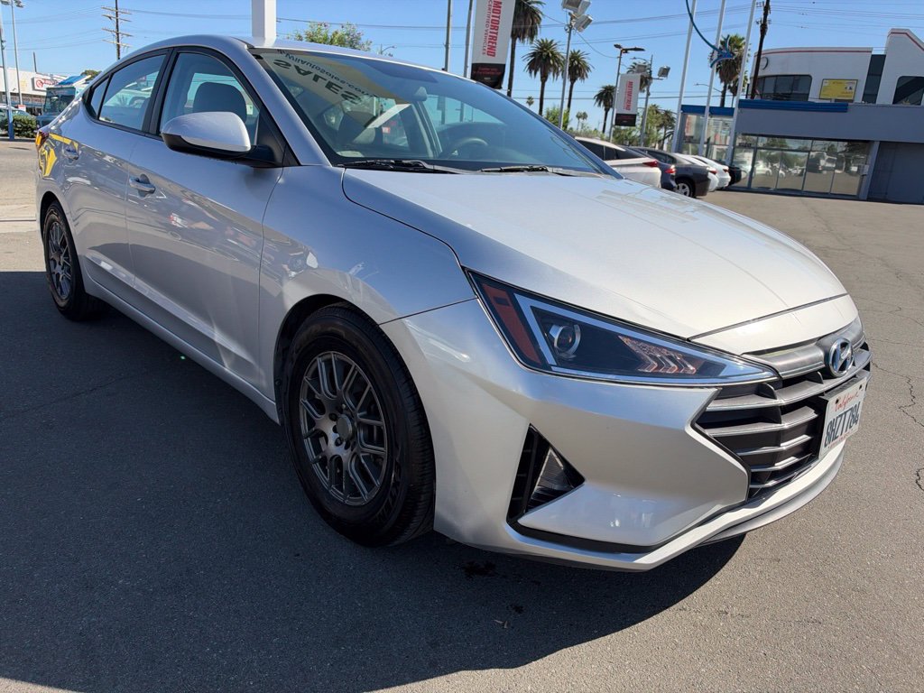 Used 2019 Hyundai Elantra SE FWD image 1