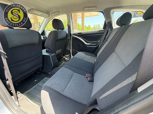 Used 2004 Toyota Matrix FWD image 13